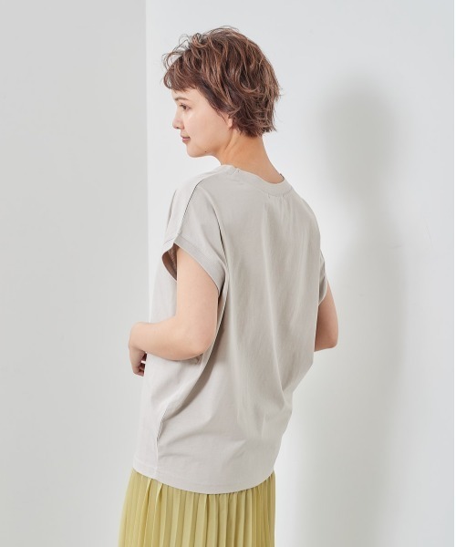 e.r.g*（イーアールジー）の「シルケットモモンガ　ロゴＴｅｅ（Tシャツ/カットソー・レディース・グレー/ブラック/オフホワイト/マスタード・M）」の21枚目の写真