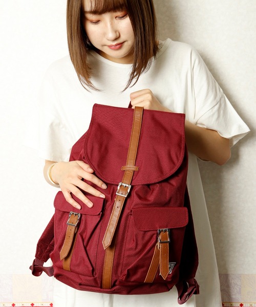 Herschel Supply(ハーシェルサプライ)の「Herschel Supply バックパック13PC収納 20.5L(バックパック/リュック・メンズ・ネイビー/カモフラージュ/ブルー系その他/ブラック/ブラック系その他/ワイン/マルチ/カーキ/グリーン・FREE)」の15枚目の写真