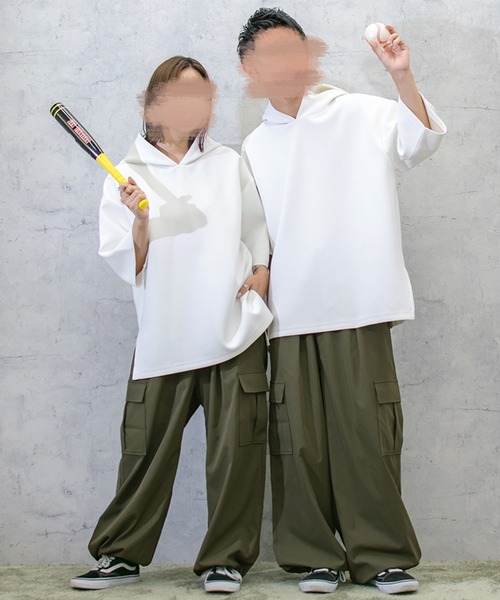 PairPair(ペアペア)の「ワイドカーゴパンツ(ユニセックス)(カーゴパンツ・メンズ・チャコールグレー/カーキ/アイボリー・MEDIUM/LARGE)」の14枚目の写真