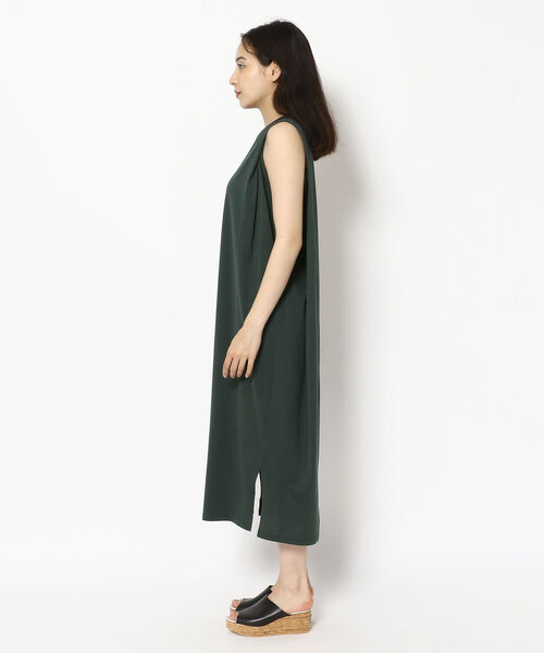 DROIT BELLO(ドロイトベロ)の「DROIT BELLO(ドロイトベロ)ノースリーブカットワンピース(ワンピース・レディース・ブラック/オリーブ・FREE)」の3枚目の写真
