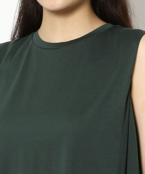 DROIT BELLO(ドロイトベロ)の「DROIT BELLO(ドロイトベロ)ノースリーブカットワンピース(ワンピース・レディース・ブラック/オリーブ・FREE)」の5枚目の写真