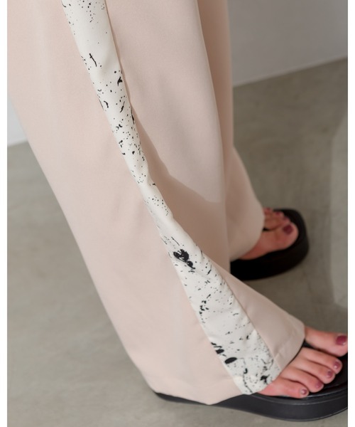 SpRay(スプレイ)の「サイドラインストレートパンツ(チノパンツ・レディース・ベージュ/イエロー/モカ・FREE)」の7枚目の写真