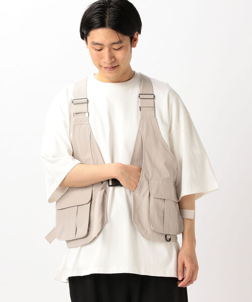 BEAMS HEART（ビームスハート）の「BEAMS HEART / バッグ ベスト（ベスト・メンズ・ブラック/ベージュ・ONE SIZE）」の11枚目の写真