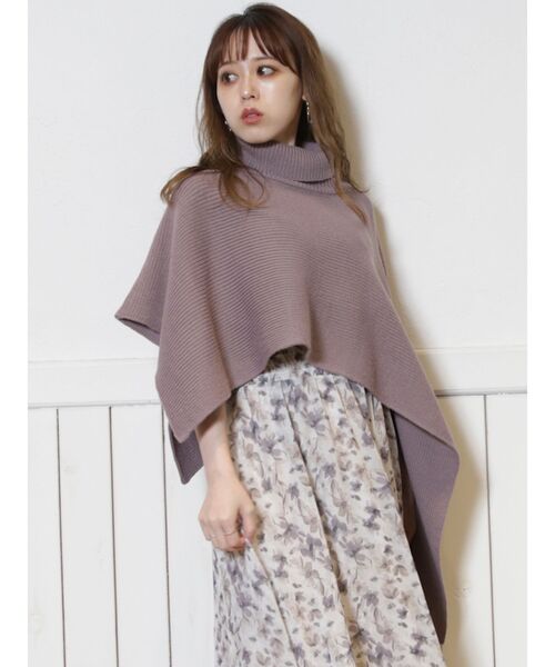 dazzlin（ダズリン）の「ニットオーバーケープ（ニット/セーター・レディース・ブラック/パープル/ベージュ・FREE）」の13枚目の写真