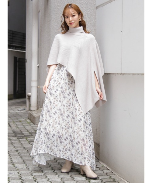 dazzlin（ダズリン）の「ニットオーバーケープ（ニット/セーター・レディース・ブラック/パープル/ベージュ・FREE）」の15枚目の写真