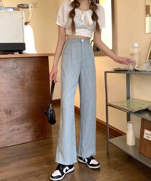 ABITOKYO（アビトーキョー）の「サイドドットボタンデザインチェックセミフレアパンツ（その他パンツ・レディース・ベージュ/ブルー・S/M/L）」の8枚目の写真