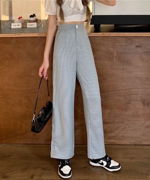 ABITOKYO（アビトーキョー）の「サイドドットボタンデザインチェックセミフレアパンツ（その他パンツ・レディース・ベージュ/ブルー・S/M/L）」の5枚目の写真