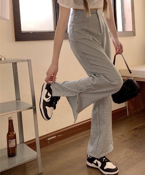 ABITOKYO（アビトーキョー）の「サイドドットボタンデザインチェックセミフレアパンツ（その他パンツ・レディース・ベージュ/ブルー・S/M/L）」の22枚目の写真