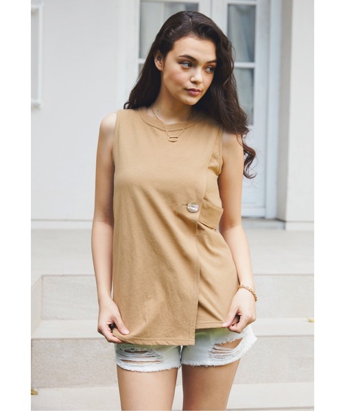 ALEXIA STAM(アリシアスタン)の「Side Button Sleeveless Wrap Top/サイドボタンスリーブレスラップトップ(Tシャツ/カットソー・レディース・チャコールグレー/ホワイト/ベージュ・FREE)」の3枚目の写真