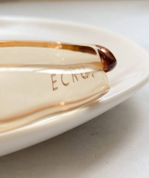 tone（トーン）の「【ECRu.】ニュアンス　クリアバングル（バングル/リストバンド・レディース・パープル/ブラウン/クリア/ブルー・FREE）」の11枚目の写真