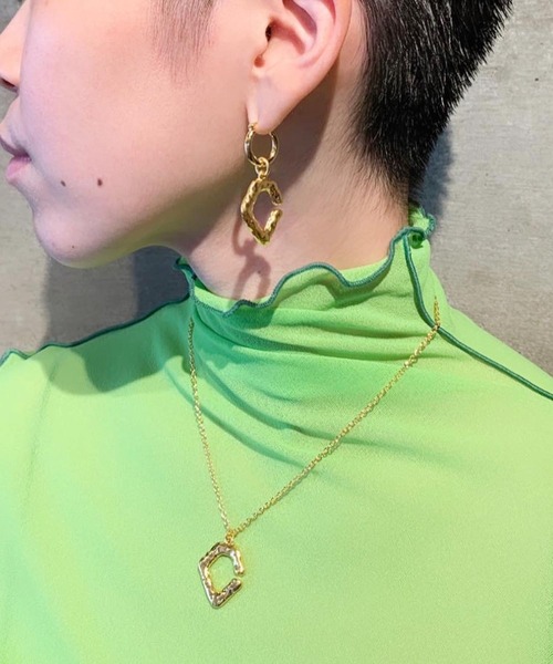 G.V.G.V.（ジーヴィージーヴィー）の「SIGNATURE "G" NECKLACE（ネックレス・レディース・シルバー/ゴールド・ONE SIZE）」の4枚目の写真