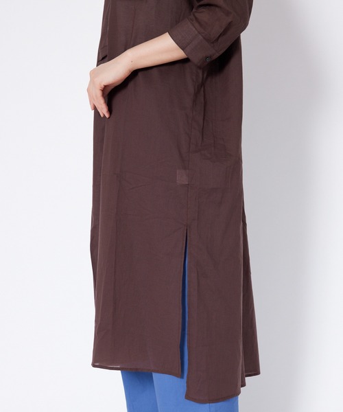 shop DADA(ショップダダ)の「タブ付きロングシャツ(1S13-7186)(シャツ/ブラウス・レディース・ベージュ/ブラウン/ブルー・FREE)」の16枚目の写真