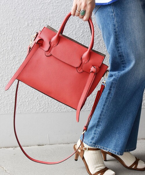 SHIPS any（シップス エニィ）の「SHIPS any: ベルト デザイン 2WAY ショルダー バッグ◇（ショルダーバッグ・レディース・ブラック/ベージュ/キャメル/ブルー/レッド・ONE SIZE）」の5枚目の写真