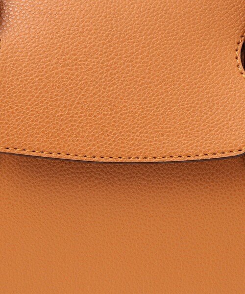 SHIPS any（シップス エニィ）の「SHIPS any: ベルト デザイン 2WAY ショルダー バッグ◇（ショルダーバッグ・レディース・ブラック/ベージュ/キャメル/ブルー/レッド・ONE SIZE）」の11枚目の写真