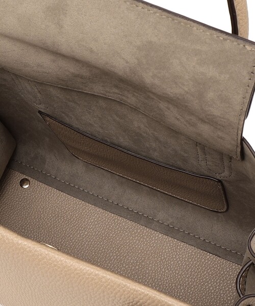 SHIPS any（シップス エニィ）の「SHIPS any: ベルト デザイン 2WAY ショルダー バッグ◇（ショルダーバッグ・レディース・ブラック/ベージュ/キャメル/ブルー/レッド・ONE SIZE）」の14枚目の写真