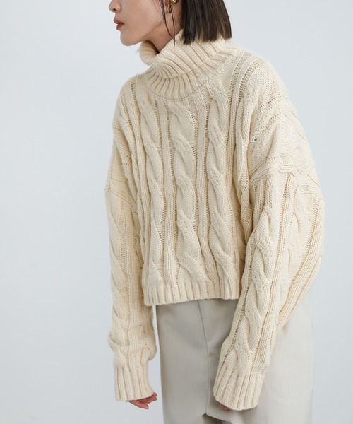 select MOCA(セレクトモカ)の「2021 AW タートルネックツイスト編みショートニット(ニット/セーター・レディース・ブラック/パープル/アイボリー・FREE)」の14枚目の写真