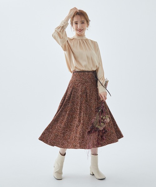 Fabulous Angela(ファビュラスアンジェラ)の「合皮ベルト付フラワースカート(スカート・レディース・マスタード/ブラウン/ブラック・FREE)」の3枚目の写真