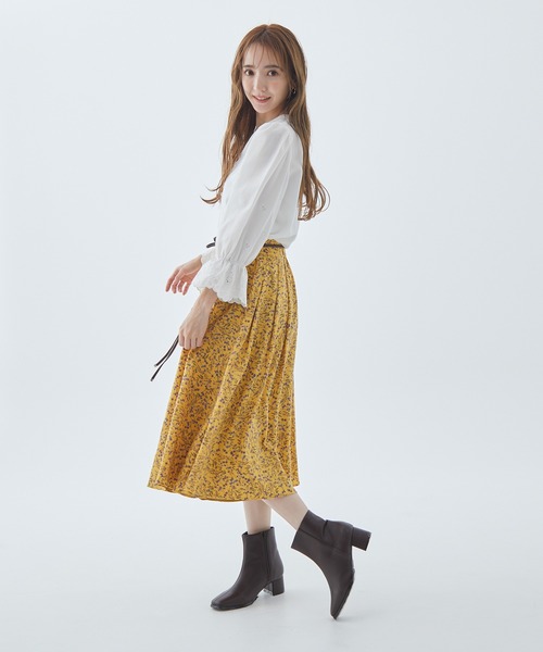 Fabulous Angela(ファビュラスアンジェラ)の「合皮ベルト付フラワースカート(スカート・レディース・マスタード/ブラウン/ブラック・FREE)」の5枚目の写真