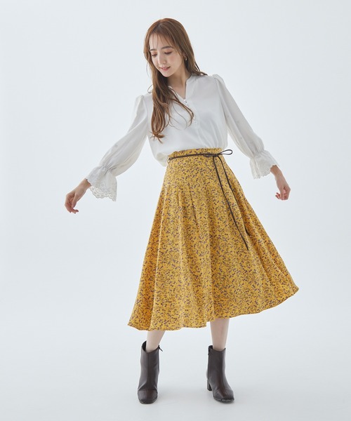 Fabulous Angela(ファビュラスアンジェラ)の「合皮ベルト付フラワースカート(スカート・レディース・マスタード/ブラウン/ブラック・FREE)」の7枚目の写真