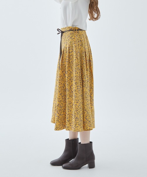 Fabulous Angela(ファビュラスアンジェラ)の「合皮ベルト付フラワースカート(スカート・レディース・マスタード/ブラウン/ブラック・FREE)」の22枚目の写真