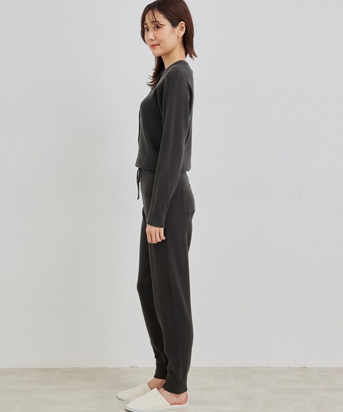 ROPE' PICNIC（ロペピクニック）の「ソフトリッチオーガニックコットンオールインワン（つなぎ/オールインワン・レディース・チャコールグレー/キナリ・38）」の14枚目の写真