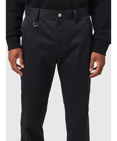 DIESEL（ディーゼル）の「メンズ パンツ チノ テーパード シンプル（チノパンツ・メンズ・ブラック・28inch/30inch/34inch/32inch/36inch）」の4枚目の写真