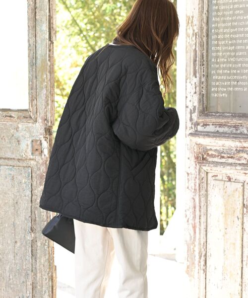 rps（アールピーエス）の「ウェーブキルトノーカラージャケット（ノーカラージャケット・レディース・ライトカーキ/アイボリー/ベージュ/ブラック・M/フリー）」の16枚目の写真