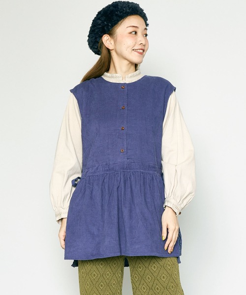 チャイハネ(チャイハネ)の「【チャイハネ】キリム柄刺繍コーデュロイベスト(ベスト・レディース・ホワイト/パープル/ブラウン・FREE)」の3枚目の写真