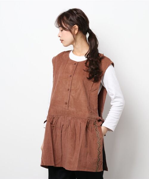 チャイハネ(チャイハネ)の「【チャイハネ】キリム柄刺繍コーデュロイベスト(ベスト・レディース・ホワイト/パープル/ブラウン・FREE)」の6枚目の写真