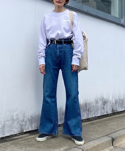 HOLIDAY（ホリデイ）の「HIGH WAIST BELL-BOTTOM DENIM PANTS ハイウエストベルボトムデニムパンツ［ショート丈］（デニムパンツ・レディース・インディゴブルー・2/0/4）」の18枚目の写真