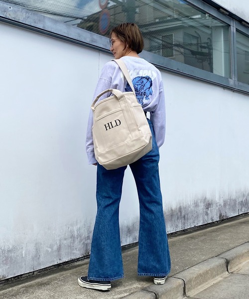 HOLIDAY（ホリデイ）の「HIGH WAIST BELL-BOTTOM DENIM PANTS ハイウエストベルボトムデニムパンツ［ショート丈］（デニムパンツ・レディース・インディゴブルー・2/0/4）」の19枚目の写真
