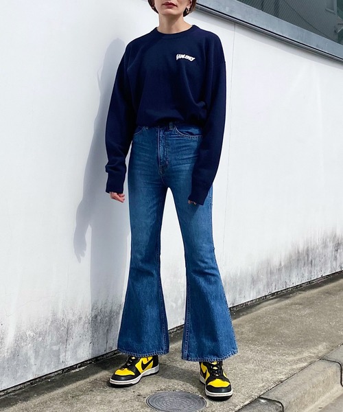 HOLIDAY（ホリデイ）の「HIGH WAIST BELL-BOTTOM DENIM PANTS ハイウエストベルボトムデニムパンツ［ショート丈］（デニムパンツ・レディース・インディゴブルー・2/0/4）」の14枚目の写真