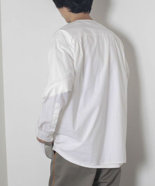 GLOSTER（グロスター）の「【GLOSTER/グロスター】ノーカラーシャツ バンドカラーシャツ（シャツ/ブラウス・メンズ・ホワイト/ブラック・MEDIUM/LARGE）」の3枚目の写真