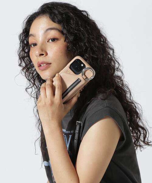 ajew（エジュー）の「ajew/エジュー/【ひも付き】 iPhone13Pro（スマホケース/カバー・レディース・ブラック/グレー/ブラウン/ベージュ/ブルー/パープル/イエロー/ピンク/ホワイト/ロイヤルブルー/ブラウン系その他/オリーブ/ナチュラル/ブルー系その他3/モスグリーン/レッド・FREE/F）」の7枚目の写真