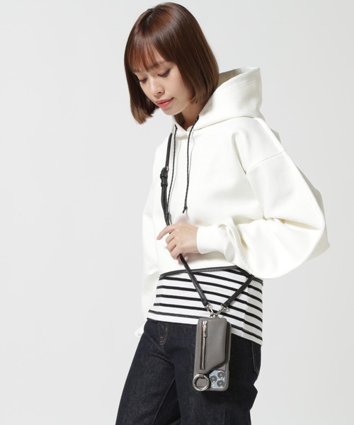 ajew（エジュー）の「ajew/エジュー/【ひも付き】 iPhone13Pro（スマホケース/カバー・レディース・ブラック/グレー/ブラウン/ベージュ/ブルー/パープル/イエロー/ピンク/ホワイト/ロイヤルブルー/ブラウン系その他/オリーブ/ナチュラル/ブルー系その他3/モスグリーン/レッド・FREE/F）」の18枚目の写真