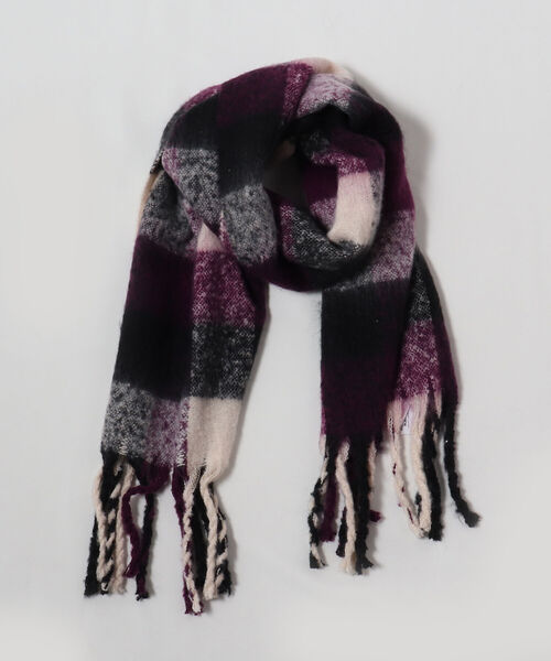 fredy emue（フレディエミュ）の「リサイクル フリンジチェックストール（ストール/ショール・レディース・ホワイト系その他2/イエロー系その他/グリーン系その他/パープル系その他2・FREE）」の9枚目の写真