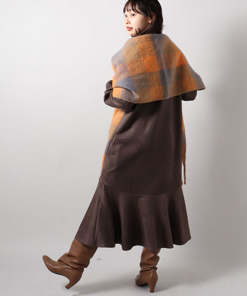 fredy emue（フレディエミュ）の「リサイクル フリンジチェックストール（ストール/ショール・レディース・ホワイト系その他2/イエロー系その他/グリーン系その他/パープル系その他2・FREE）」の20枚目の写真