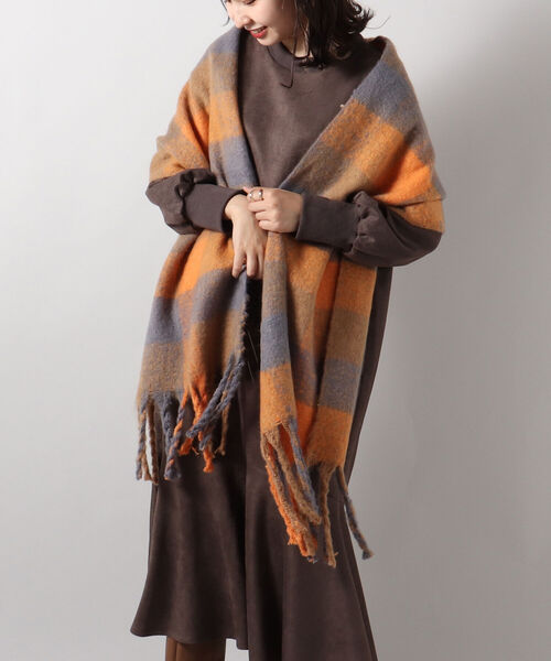 fredy emue（フレディエミュ）の「リサイクル フリンジチェックストール（ストール/ショール・レディース・ホワイト系その他2/イエロー系その他/グリーン系その他/パープル系その他2・FREE）」の22枚目の写真