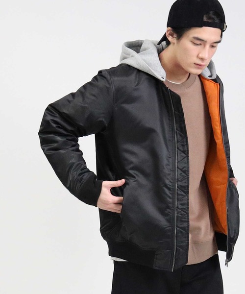 Right-on(ライトオン)の「フードMA-1(MA-1・メンズ・ブラック/オリーブ・M/L/XL)」の2枚目の写真