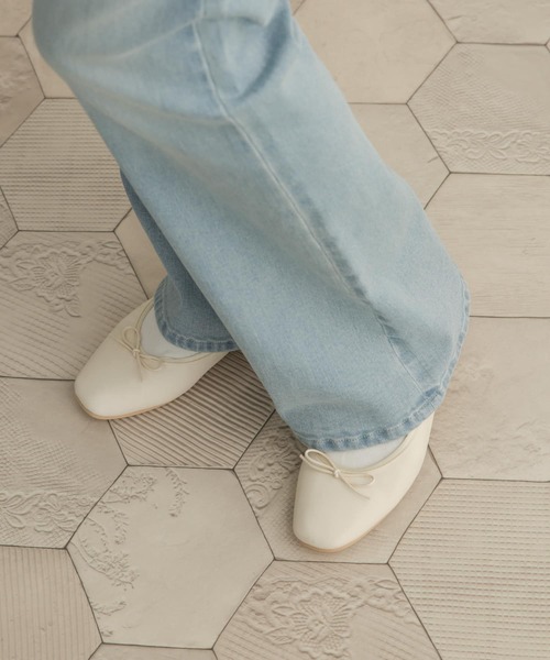 URBAN RESEARCH DOORS(アーバンリサーチドアーズ)の「柔らかバレエシューズ(バレエシューズ・レディース・ブラック/ホワイト系その他・38/36/37)」の4枚目の写真