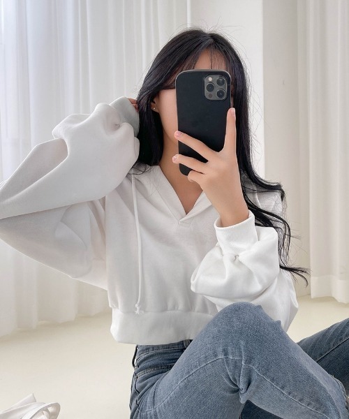 SONA（ソナ）の「SONYUNARA スキッパーネッククロップフーディ（パーカー・レディース・ブラック/ブラウン/アイボリー・FREE）」の11枚目の写真