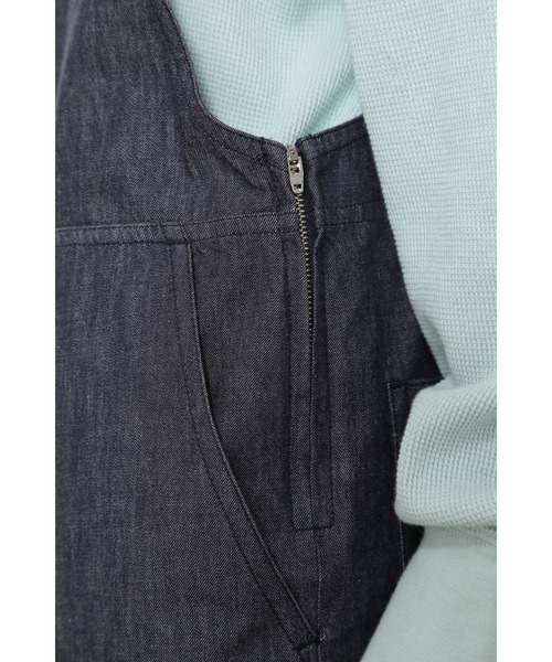 human woman（ヒューマンウーマン）の「◆デニムサロペット（サロペット/オーバーオール・レディース・ネイビー・MEDIUM）」の9枚目の写真