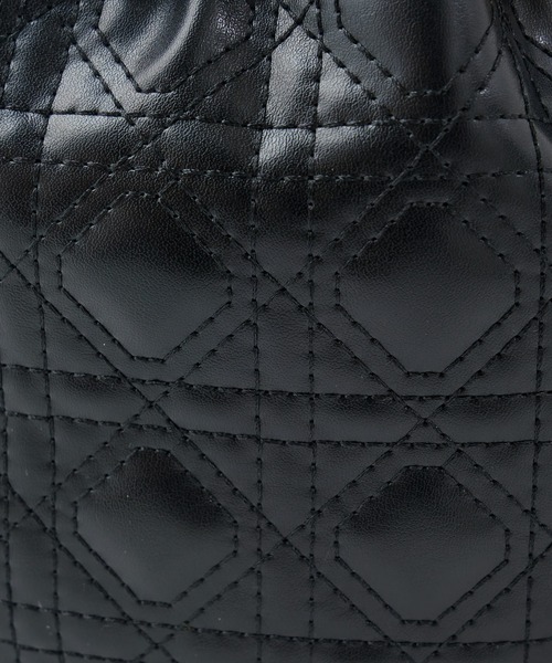 MIIA（ミーア）の「キルティングドローストリングBAG（ハンドバッグ・レディース・ブラック/オフホワイト・FREE）」の6枚目の写真