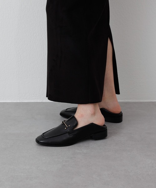 COLONY 2139(コロニートゥーワンスリーナイン)の「【マカロンFoot】メタルバーローファー(ローファー・レディース・ブラック/アイボリー・22.5cm/23.5cm/24.5cm)」の13枚目の写真