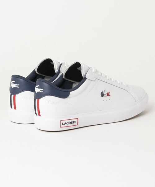 LACOSTE(ラコステ)の「LACOSTE/ラコステ スニーカー POWERCOURT TRI 1/パワーズコート TRI 1 カジュアル スニーカー SM00343(スニーカー・メンズ・ホワイト×レッド・26.5cm/27.0cm/25.5cm/26.0cm/28.0cm)」の2枚目の写真