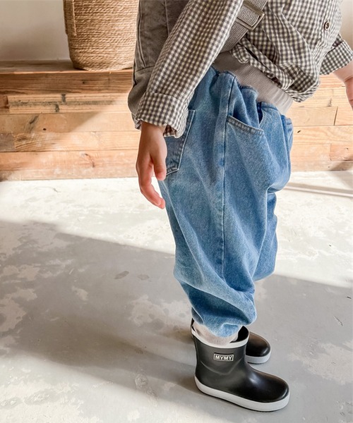 aimoha（アイモハ）の「aimoha-KIDS- ウォッシュデニム裾リブ絞りパンツ（スラックス・キッズ・ブラック/ブルー・100/80/110/90/120/130）」の15枚目の写真