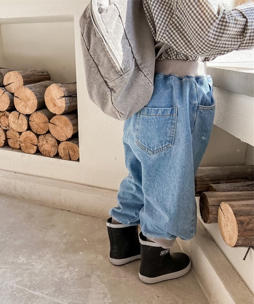 aimoha（アイモハ）の「aimoha-KIDS- ウォッシュデニム裾リブ絞りパンツ（スラックス・キッズ・ブラック/ブルー・100/80/110/90/120/130）」の20枚目の写真