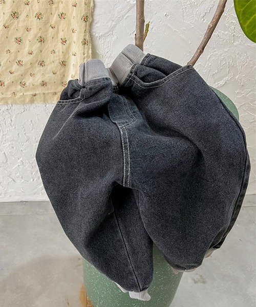 aimoha（アイモハ）の「aimoha-KIDS- ウォッシュデニム裾リブ絞りパンツ（スラックス・キッズ・ブラック/ブルー・100/80/110/90/120/130）」の8枚目の写真