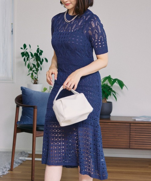 Opinion korean town（オピニオン コリアン タウン）の「YUGA レースマーメイドシルエットワンピース（ワンピース・レディース・ホワイト/ライトブルー/ネイビー/ブラック・FREE）」の13枚目の写真