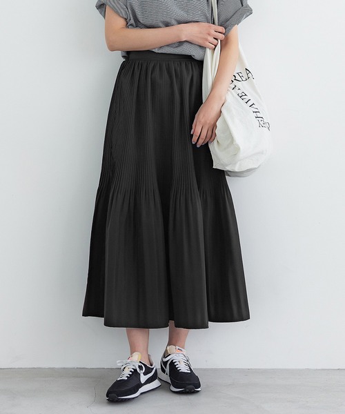 coca(coca)(コカ)の「フェードプリーツハリ感スカート(スカート・レディース・ブラック/ブルー・ONE SIZE)」の2枚目の写真